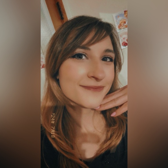 Meet your Posher, Samara - Picture 1 of 1